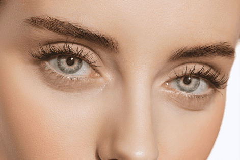 hybrid lash extensions vs. classic lashes